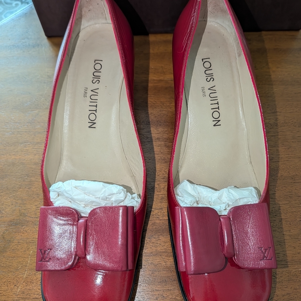 Louis Vuitton Red Women's Pump. SZ 6.5. US 6.5-7. EUC.